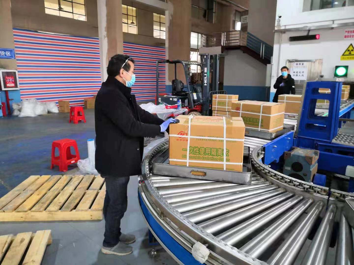 湖南臻和亦康醫療用品有限公司到公司輻照一次性使用隔離衣用品 湖南臻和亦康醫療用品有限公司到公司輻照一次性使用隔離衣用品